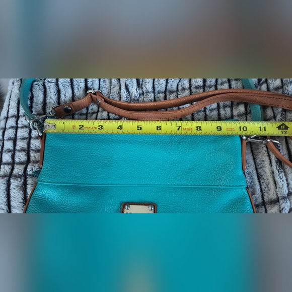 🎀 Valentina Turquoise and Tan Pebble Leather Shoulder Bag with Gold Accents - Picture 9 of 17